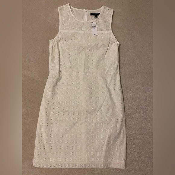 Banana Republic Factory Dresses & Skirts - BANANA REPUBLIC eyelet mini dress size 4 NWT